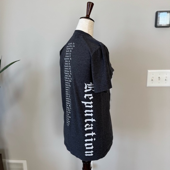 Taylor Swift Reputation 2018 Stadium Tour Tee Shirt - Color: Dark Gray - Picture 6 of 10